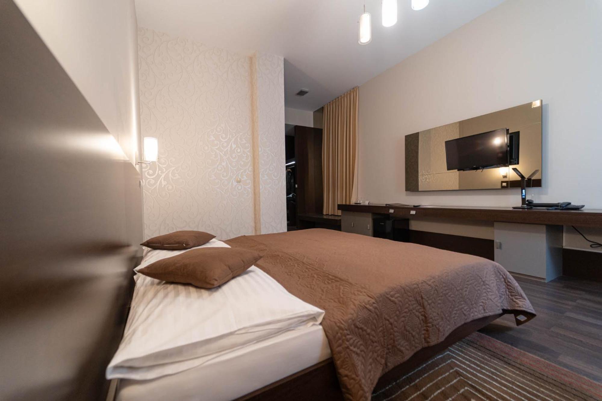 Boutique Hotel Zlaty Dukat コシツェ エクステリア 写真