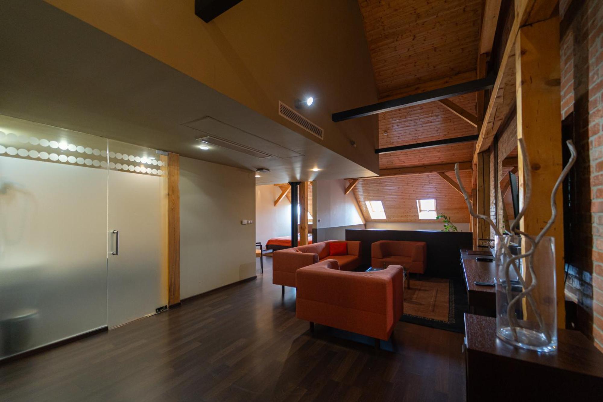 Boutique Hotel Zlaty Dukat コシツェ エクステリア 写真