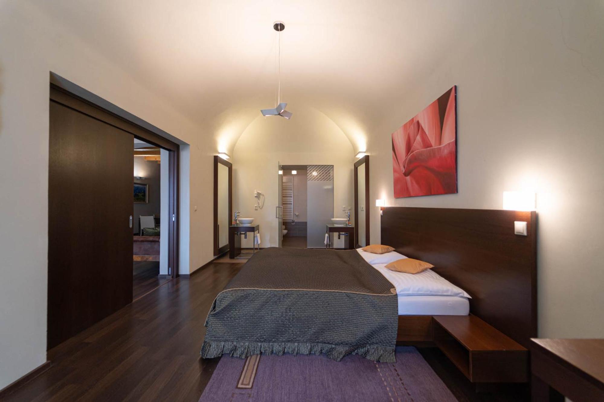 Boutique Hotel Zlaty Dukat コシツェ エクステリア 写真