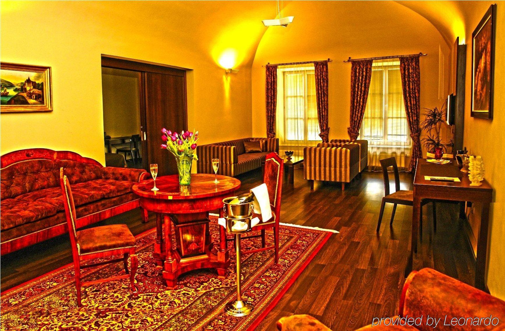 Boutique Hotel Zlaty Dukat コシツェ 部屋 写真